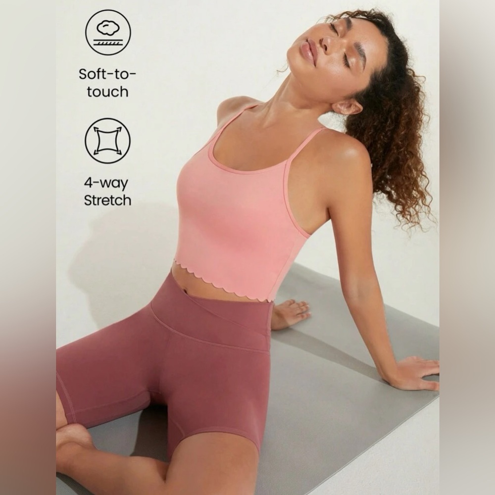 Glow Mode V-Strap Scalloped Bralette